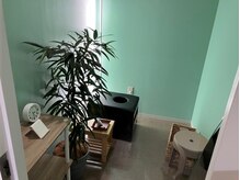 ツタヤ コンディショニング ヨモギ 宇都宮駅東口店(TSUTAYA Conditioning YOMOGI)の雰囲気（上質な空間でごゆっくりおくつろぎいただけます。）