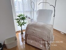 ルシアラッシュブロウ 心斎橋(LUCIALASHBROW)/リクライニングチェア/心斎橋