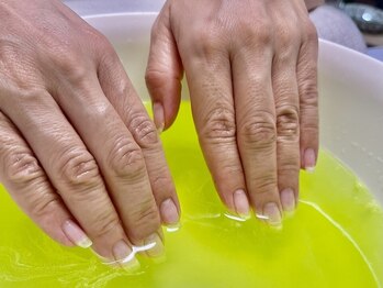 ネイルサロンモーリー(Mooori)の写真/毎日の家事や乾燥で荒れてしまいカサカサ固い手に!!癒しのハンドエステでハリのある美しい手肌へと導きます
