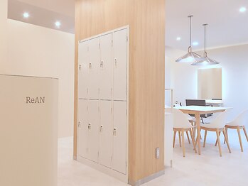 リアン(ReAN)/明るい雰囲気の店内◎