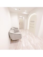 デイドット バイ リロ 札幌(de. by Liro)/待合スペース