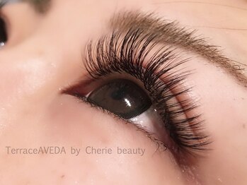 テラスアヴェダビューティー(Terrace AVEDA beauty)/ボリュームのある目元に