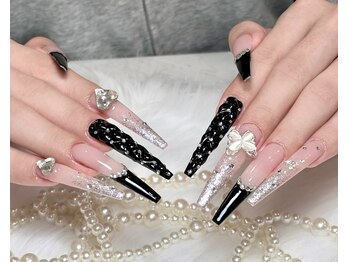 サリーネイルラボ(Sully Nail Lab)/キラキラパーツ付けネイル