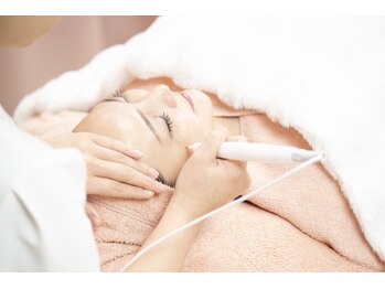 ソヌア(SONU:A)の写真/シミにお悩みの方に!【60分間シミケア放題★¥3980】気になる部分を60分間思う存分!圧倒的変化に自信あり◎