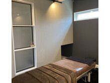 1002(トウフ)の雰囲気（【施術室】完全個室で周りを気にせずリラックスしていただけます）