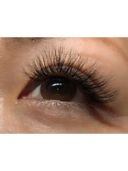 ボリュームのある目元にしたい