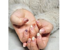 シルニー リム(Silny rim)/アシンメトリーニュアンスネイル