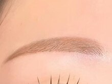 ニクシーアイブティック(Nixie Eye Boutique)/眉毛/まゆげ/美眉スタイリング