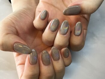 ラウト デコレーションアンドネイルサロン(Lauto Decoration&Nail Salon)/オーロラマグネットネイル