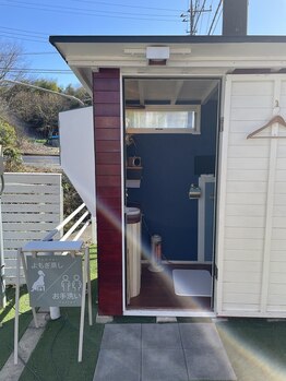 ムスビ(musubi)/靴を脱ぎ珪藻土マットの上へ