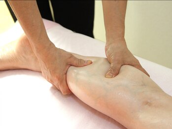 バンブーリフレッシュセンター/【むくみオイル】ぱんぱん足解消