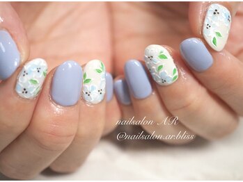 ネイルサロンアンドスクール エーアール(AR)/手描きのフラワーネイル♪