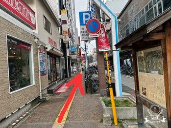 プラチナムドール 三宮店(PLATINUMDOLL)/minimini の隣の白百合ビルです