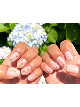 ショートネイルデザインが豊富