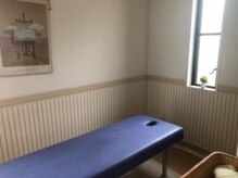 エイチアールオペレーションセンター誠(HR operation center)の雰囲気(施術台)