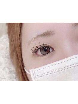 特別な日に合う華やかな目元にしたい