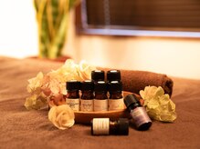 カウンセリングでお身体をみて厳選オイルを調合いたします。