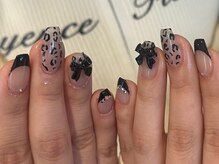 ノワール(NOIR)/ヒョウ柄ネイル