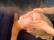 ワン(One)の雰囲気（機械だけに頼らず、ハンドケアも大切にした施術をご提供します。）