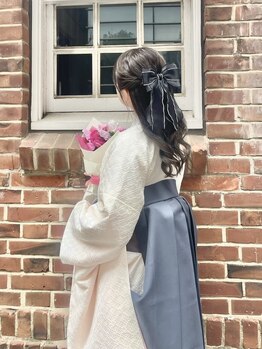 ラヴィーチ 大手町プレイス店の写真/お顔そりで360度ぬかりなくケア♪しっかりケアしてイベント前に垢抜けうるツヤ肌へ♪