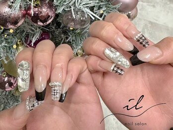 イル 神戸店/フレンチ×埋め尽くしネイル
