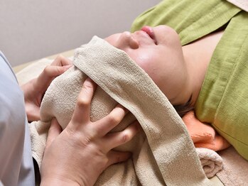 センケイ整体院/深頭筋ケア・施術シーン