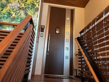 キラナ ヨガスタジオ(Kirana YOGA Studio.)/2階入口！welcome