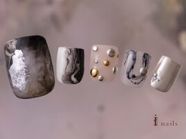 モノトーン鉱物フットネイル
