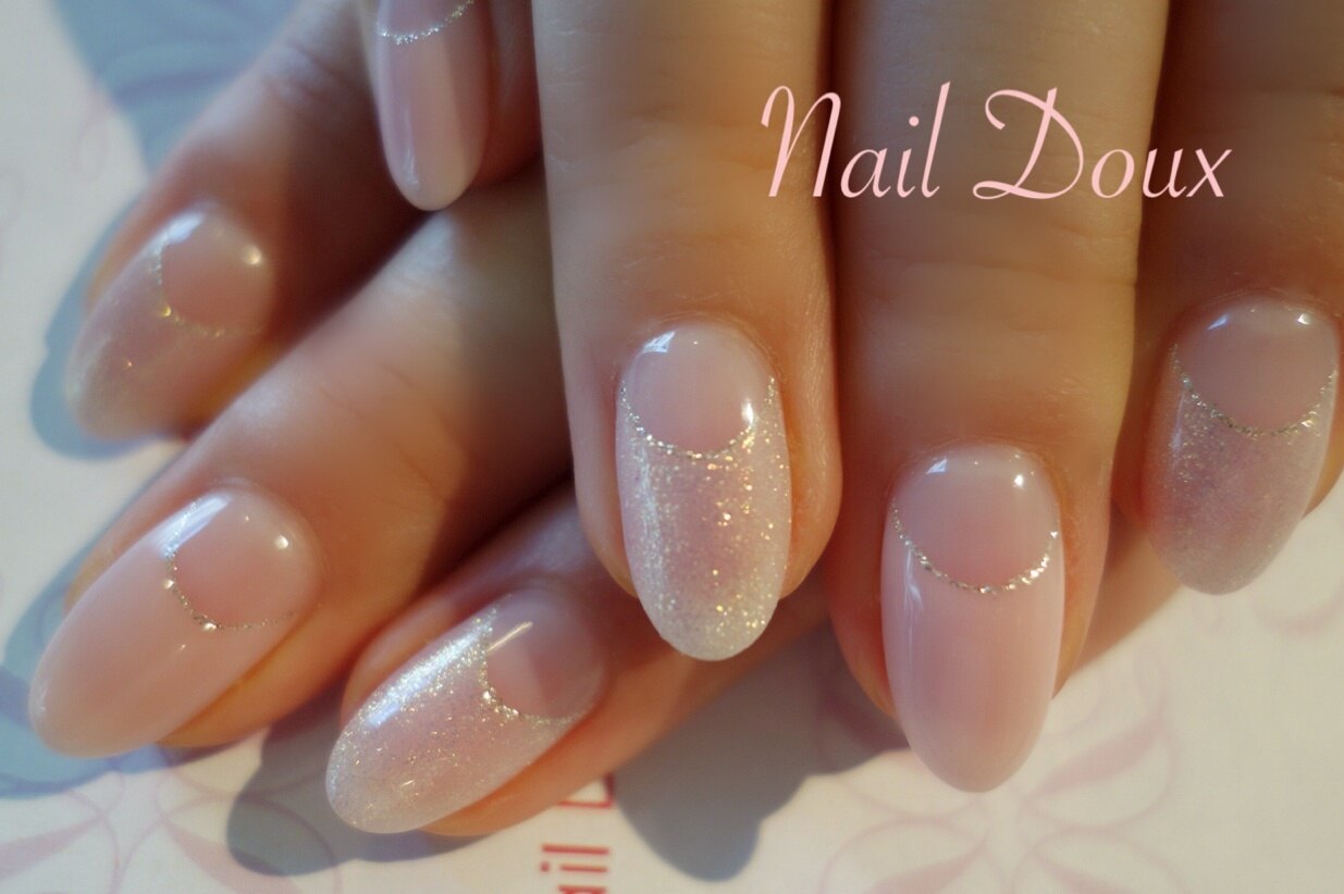 2025年-2026年冬トレンド】逆フレンチのネイルデザイン集｜人気順