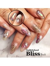 ブリス(Bliss)/ネイル