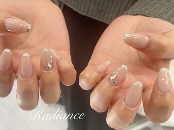 ラディエンス(Radiance)/ガラスフレンチネイル