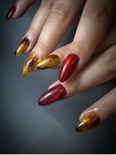 ジャミーラゾフル(Jamila-zohr)/べっ甲ネイル