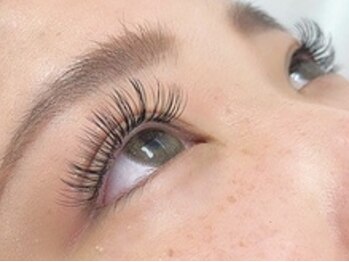 アイラッシュサロン マナ(MANA)/同じデザインでも、、、