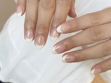 ネイルズ ララ(nails Lala)/白フレンチ