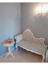 ボディエステティック アクアオーラ 高岡店/待合です