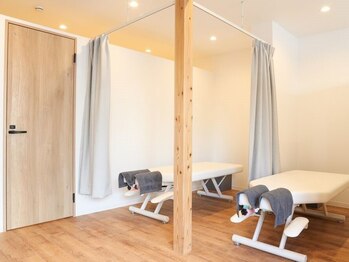 ビープラス(BEE PLUS)/半個室空間でゆったり施術