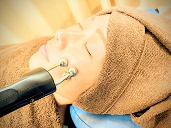 浦和のあ鍼灸整骨院の写真/【国家資格者による施術】美容鍼でむくみやたるみを改善しリフトアップ◎スッキリとしたフェイスラインに♪