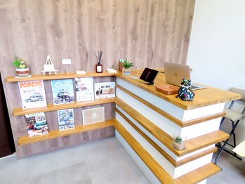 トナリ(tonari)/店内風景