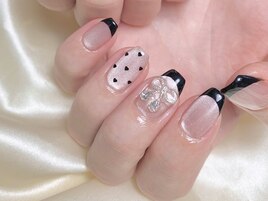黒フレンチ×ハートホログラム