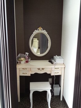 アバティック(ABatick)/メイクルーム