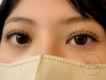 エスリリープラス(SLily+)/【マツエク/フラットラッシュ】