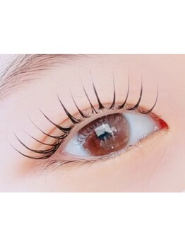 ナチュラル上品な目元にしたい