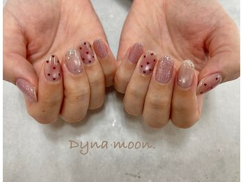 ダイナ ムーン(Dyna moon.)/吉田お揃いネイル