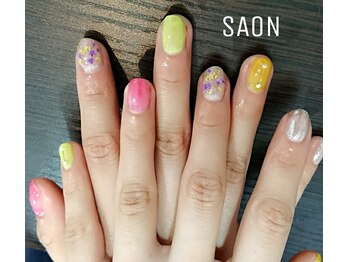 サオン(SAON)/押し花ネイル