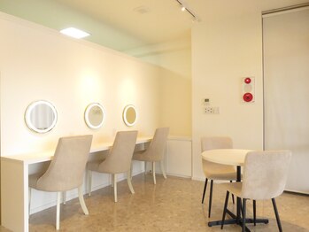 チャロアイト 可部店(Charoite)/待合室