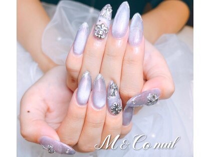 エム アンド コー ネイル(M&Co nail)の写真