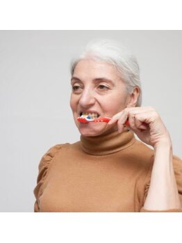 博多ホワイトニング福岡 博多駅前店/８０２０運動の実現