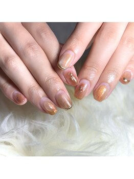 大人ブラウンニュアンスネイル