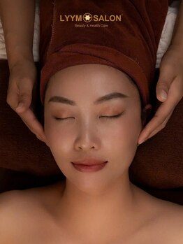 リームサロン 池袋店(LYYM SALON)の写真/トータルビューティサロンで癒しまで叶う☆PCやスマホ操作の疲れた目元も頭からしっかりほぐし徹底ケア♪