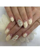 ネイルアンドエピサロン ラピス(Nail & Epi Salon Lapis)/冬のホワイトネイル